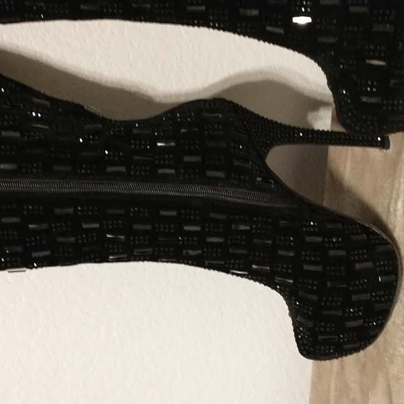 NIB Bella Luna Boots - Picture 3 of 11